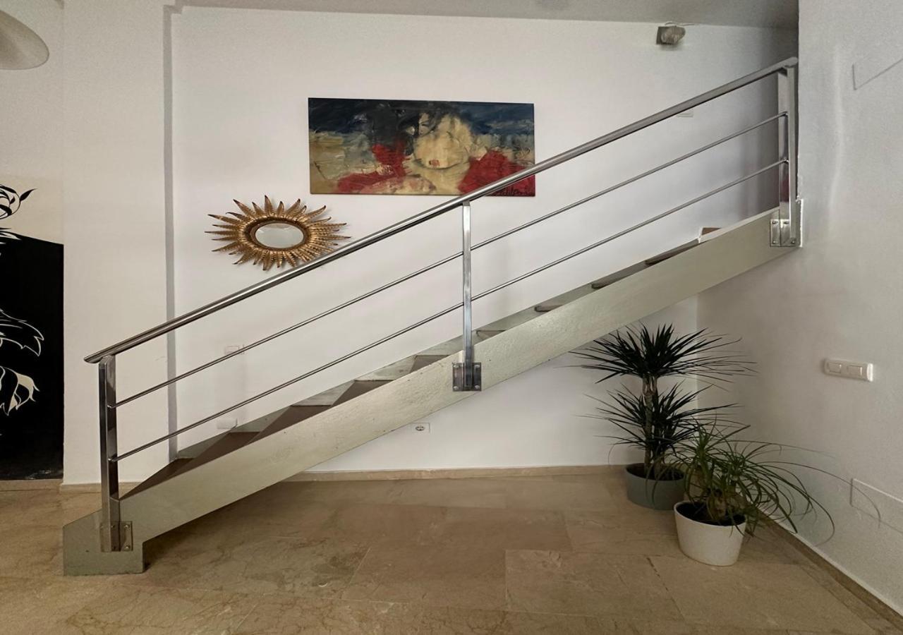 Apartment Art Refino